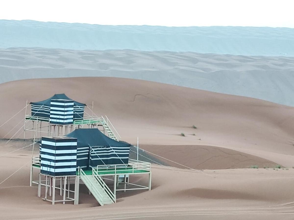 Oman Desert Private Camp Shahiq ภายนอก รูปภาพ